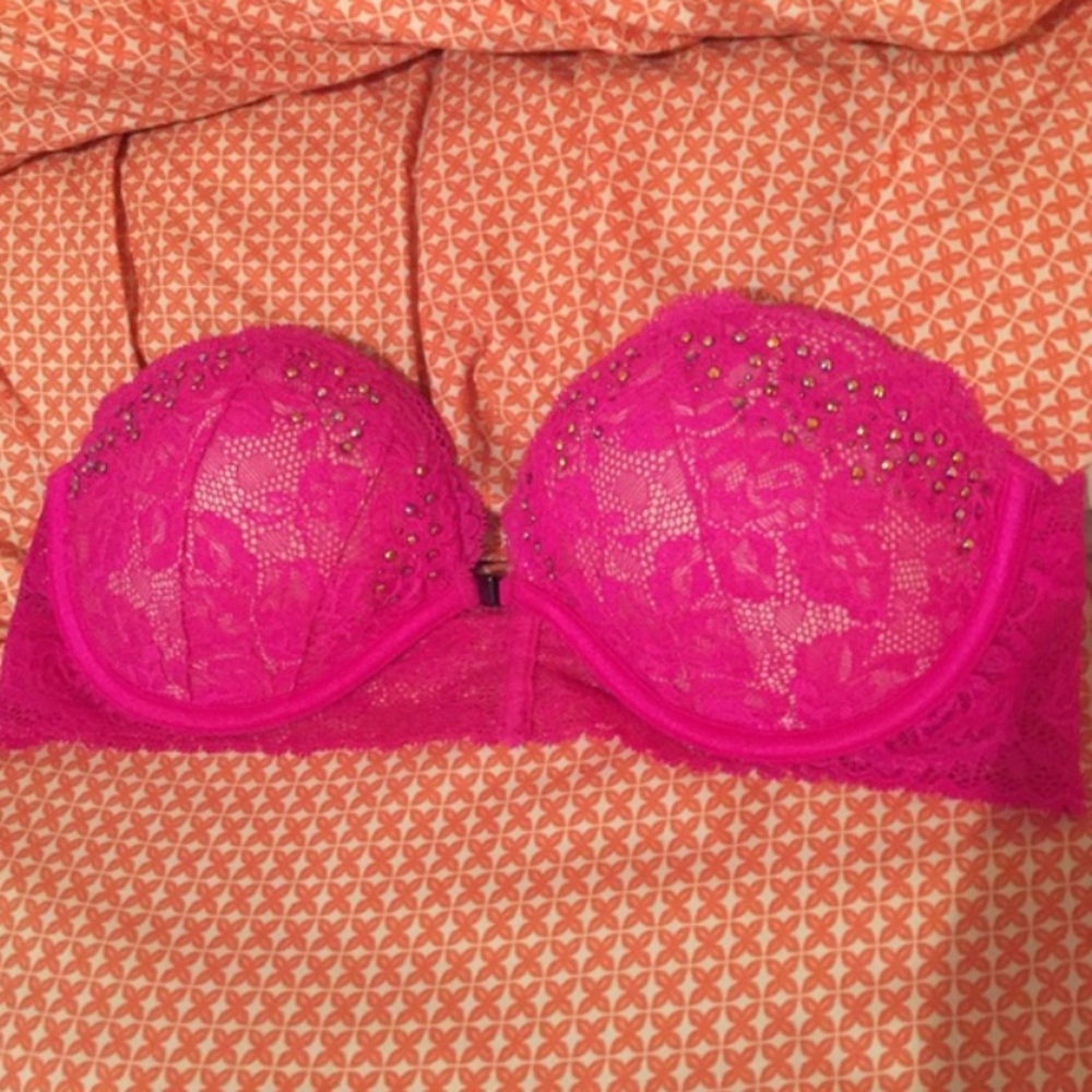 NWOT bombshell VS push up bra